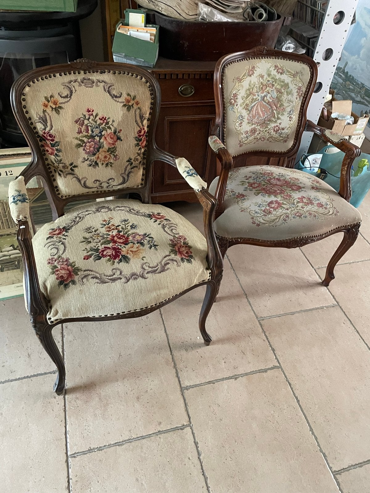 Set van 2 antieke stoelen met geborduurde bekleding, Antiek en Kunst, Ophalen