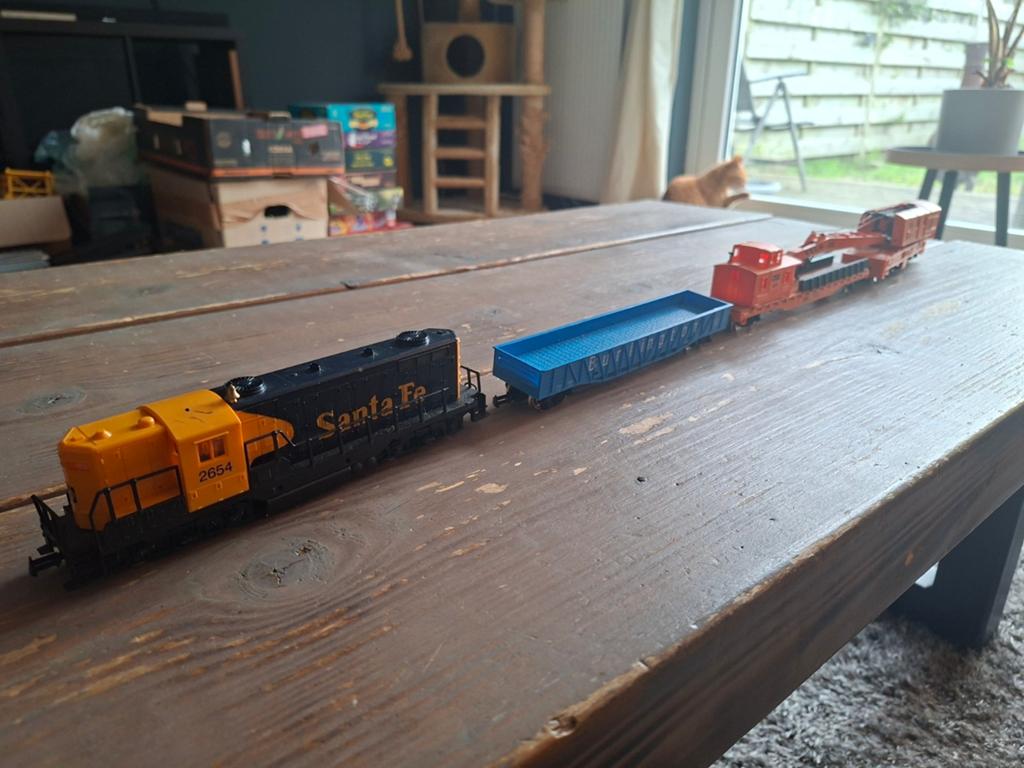Mehano dieseltrein HO met wagons - Santa Fe & CSX, Hobby en Vrije tijd, Modeltreinen | H0, Overige merken, Gelijkstroom, Ophalen of Verzenden