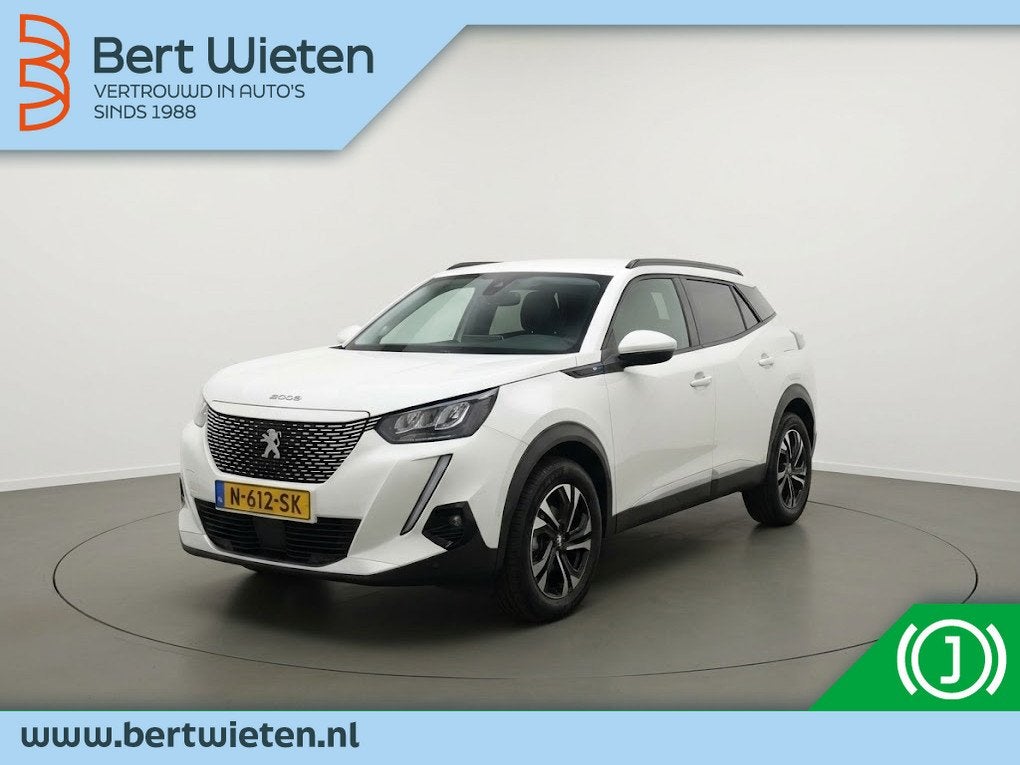 Peugeot e-2008 EV All. Pack 50 kWh | Geen import | SOH 91%, Auto's, 330 km, Gebruikt, Zwart, Leder en Stof