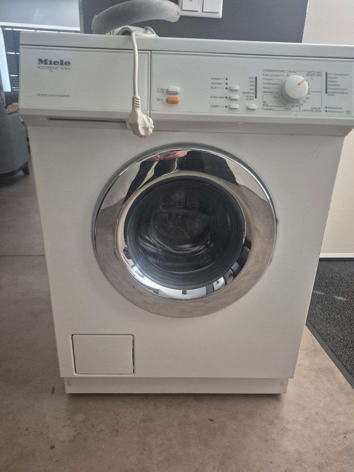 Miele novotronic W843 wasmaschine, 1200 tot 1600 toeren, Gebruikt, 4 tot 6 kg, Ophalen of Verzenden