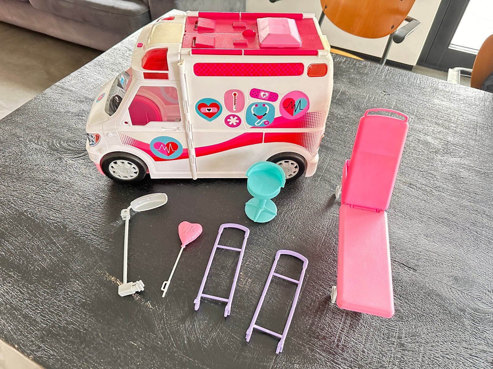 Barbi ambulance, Ophalen of Verzenden, Zo goed als nieuw, Jongen of Meisje
