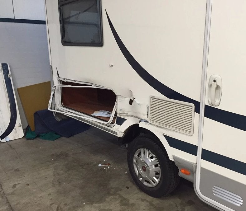 Schade aan camper of caravan deur of luik ?, Caravans en Kamperen, Ophalen, Nieuw