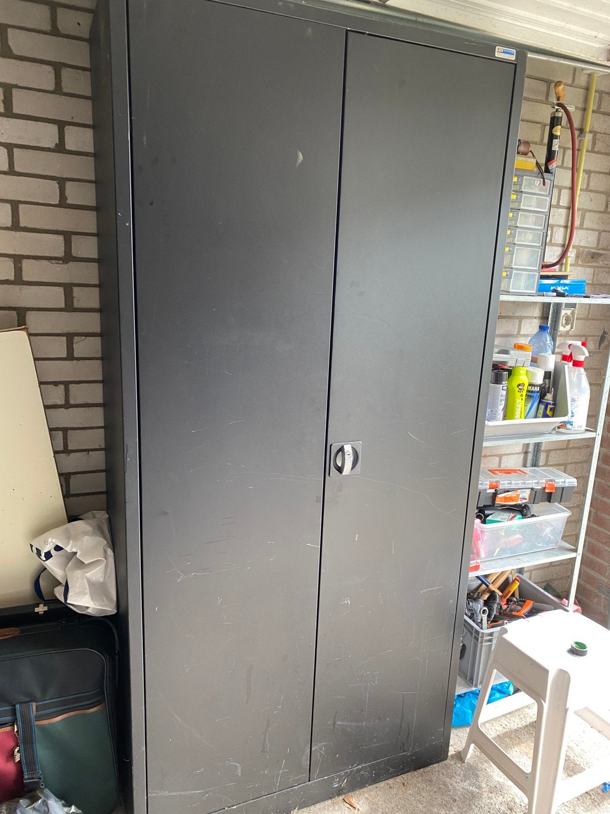 Stevige kast, Ophalen of Verzenden, Zo goed als nieuw, 25 tot 50 cm