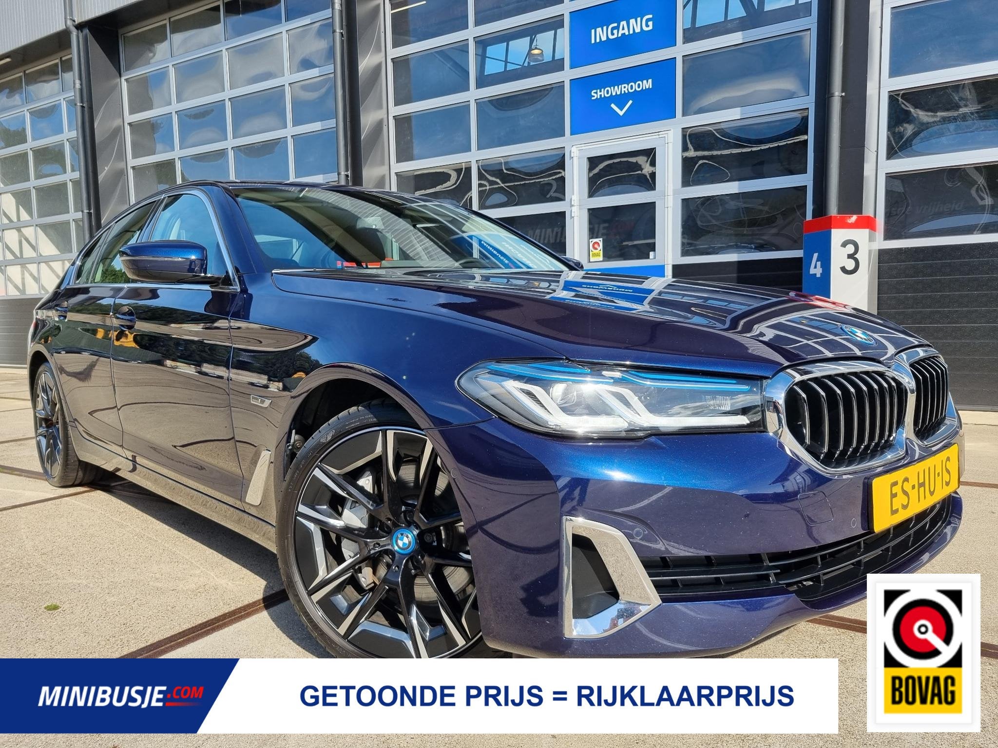BMW 5-serie 545e xDrive 394pk / Individual Tansanitblau / La, Auto's, Dealer onderhouden, Stof, Gebruikt, 394 pk