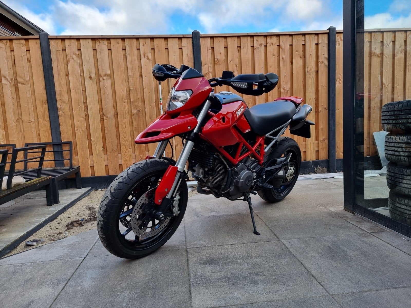Ducati Hypermotard 796 op A2 kenteken, Motoren, 2 cilinders, Sportuitlaat, Gebruikt, Particulier