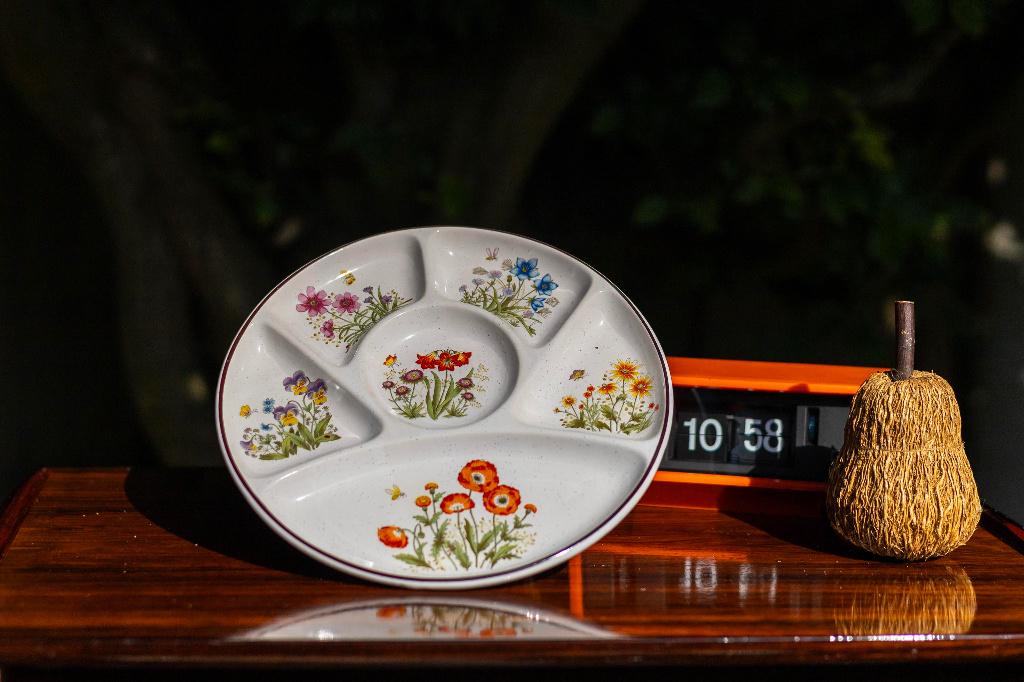 Vintage Wildflower fonduebord met bloemenprint, Ophalen of Verzenden, Zo goed als nieuw, Bord(en), Overige stijlen