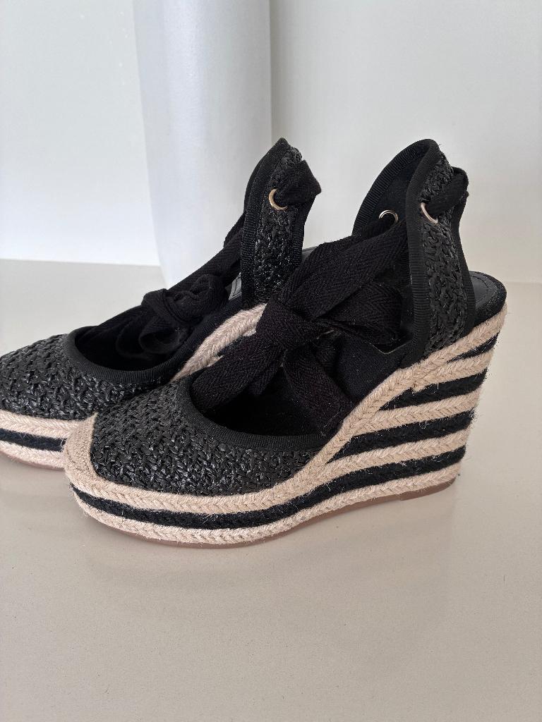 Espadrilles met sleehak mt 38, Kleding | Dames, Schoenen, H&M, Zwart, Nieuw, Ophalen of Verzenden