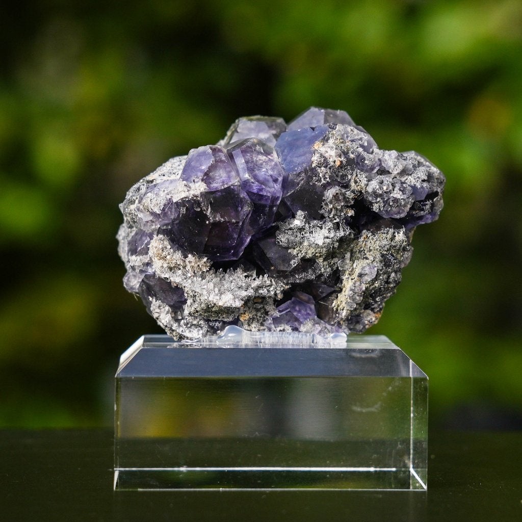 Tanzaniet fluoriet, Uit Quanzhou #1, Verzamelen, Mineralen en Fossielen, Ophalen of Verzenden, Mineraal