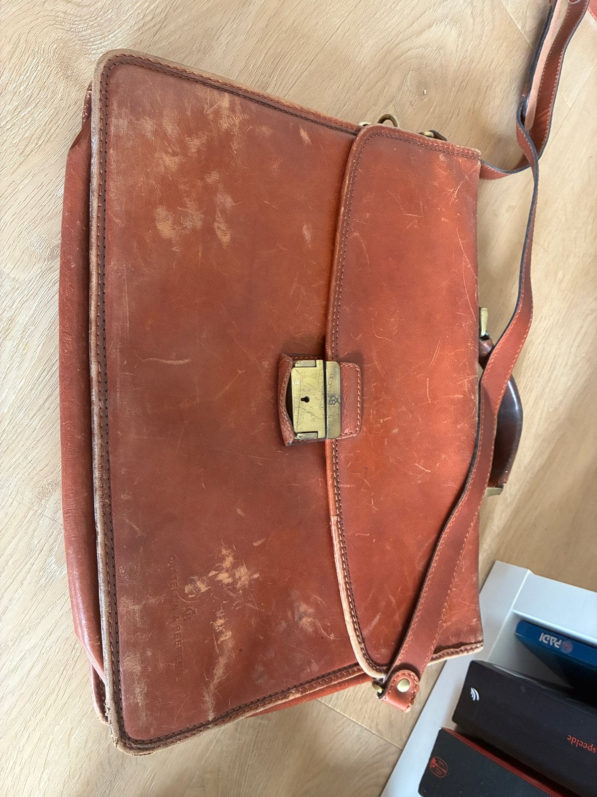 Castelijn en Beerens leren tas, Sieraden, Tassen en Uiterlijk, Tassen | Schoudertassen, Ophalen of Verzenden, Gebruikt, Bruin