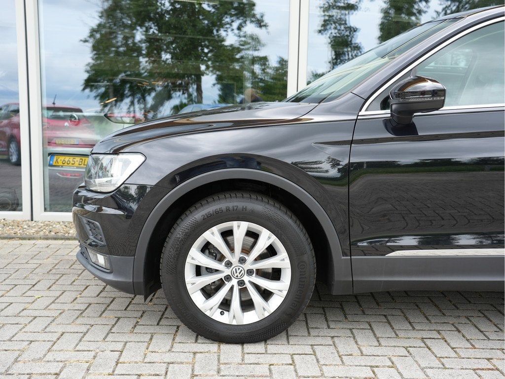 Volkswagen Tiguan 1.5 TSI ACT Comfortline Business | Panoram, 12 maanden, Alcantara, Zwart, Origineel Nederlands