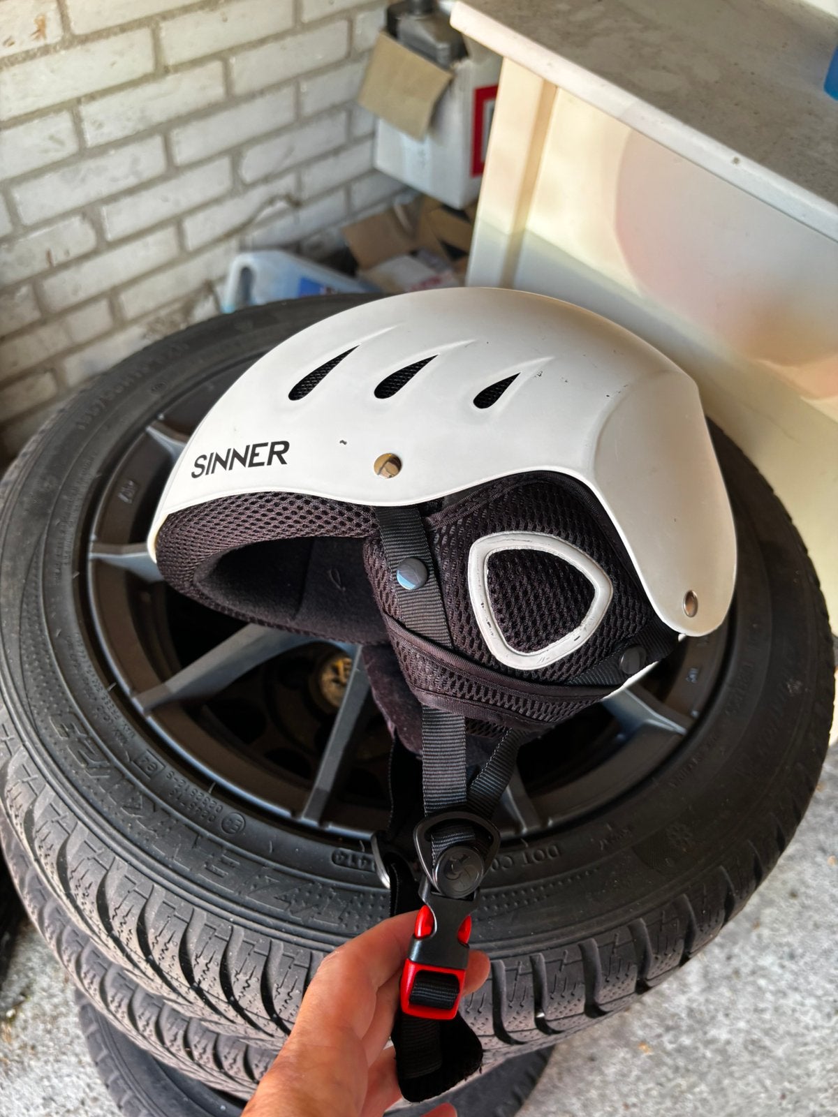 Skihelm Sinner, Sport en Fitness, Gebruikt, Overige typen, Skiën, Minder dan 100 cm