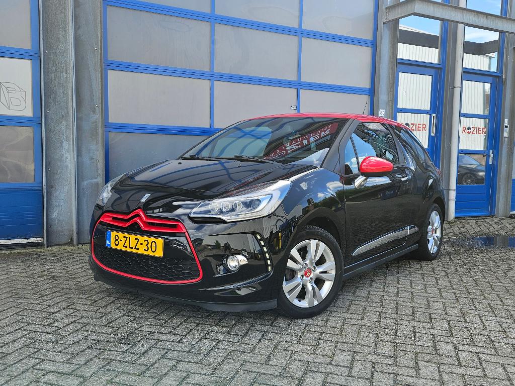 Citroën DS3 1.2 PureTech Business | Achteruitrijcamera | LED, Voorwielaandrijving, Stof, 1199 cc, Zwart
