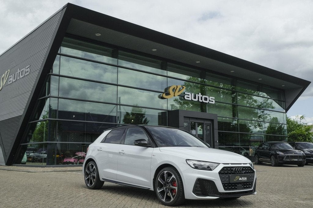 Audi A1 Sportback 35 TFSI 150pk S-line Dynamic pack Camera V, 4 cilinders, 150 pk, Leder en Stof, Origineel Nederlands