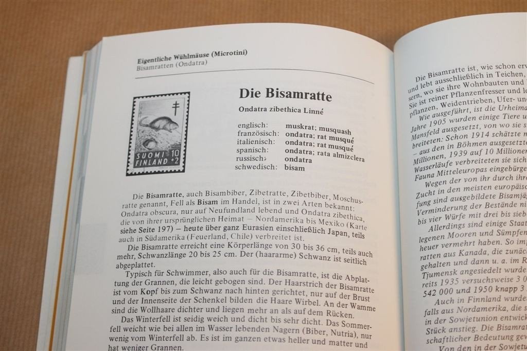 Handboek Bont en Pelzen — Diersoorten en Bescherming [DE], Ophalen of Verzenden, Gelezen, Honden