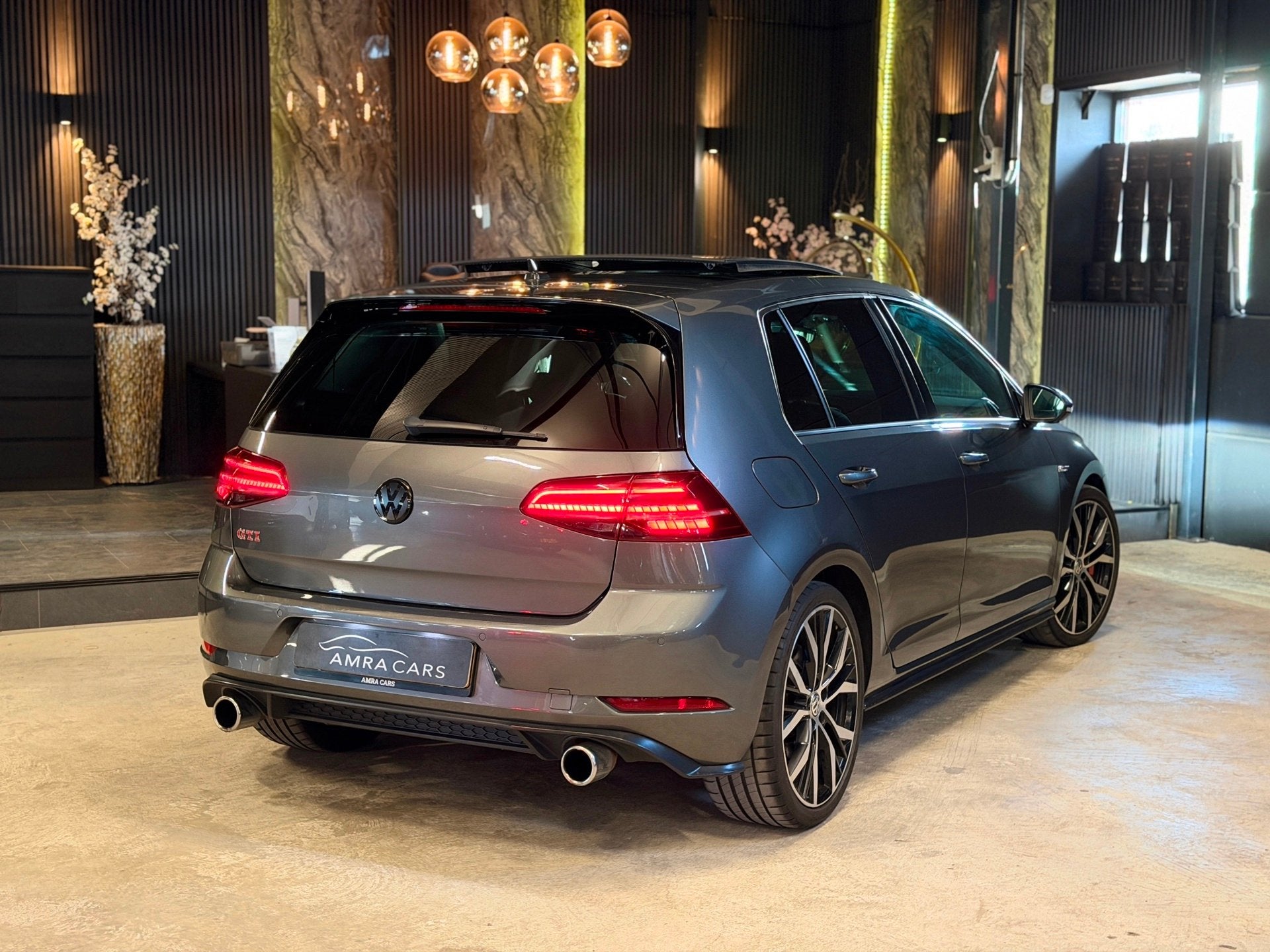 Volkswagen Golf 2.0 TSI GTI Performance|Pano|Keyless|Bomvol!, Auto's, Gebruikt, Euro 6, 1984 cc, 1337 kg