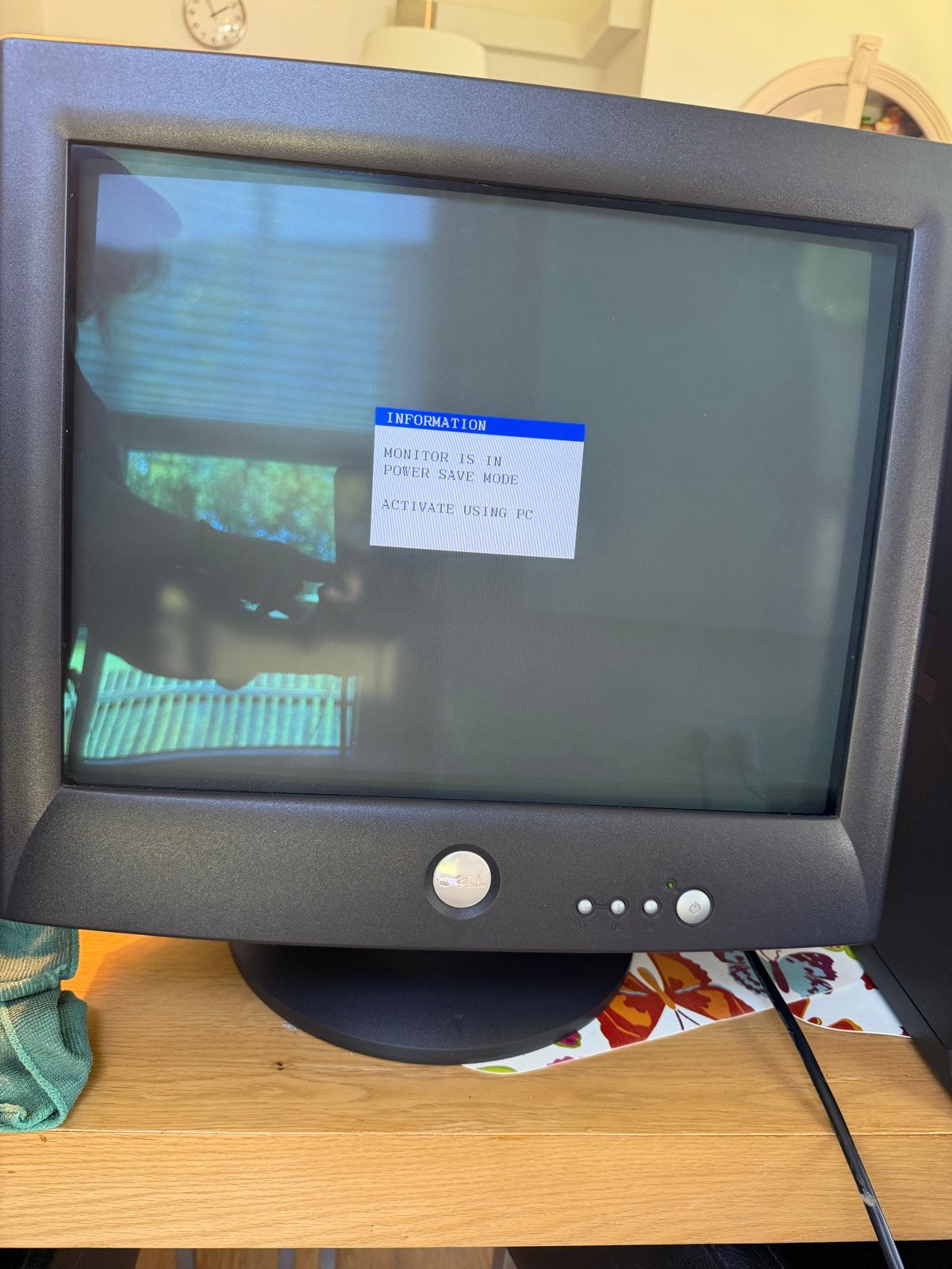Dell M993s 19 inch CRT Monitor Retro Gaming VGA 1600x1200, Draaibaar, Gebruikt, Dell, Overige resoluties