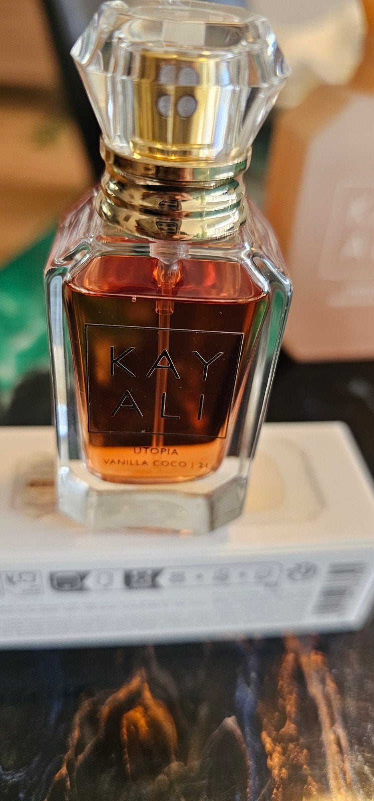 KAYALI UTOPIA VANILLA COCO | 21 Eau de Parfum 10 ml, Ophalen of Verzenden, Zo goed als nieuw