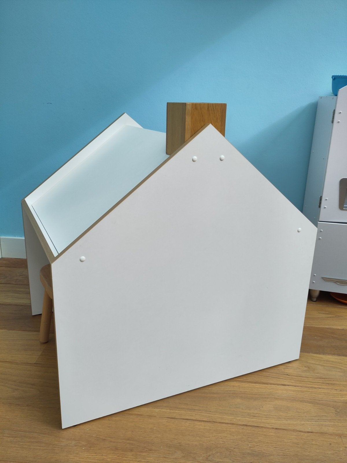 Kinderbureau huisje - Wit/Hout, Ophalen, Zo goed als nieuw, Tafel(s)