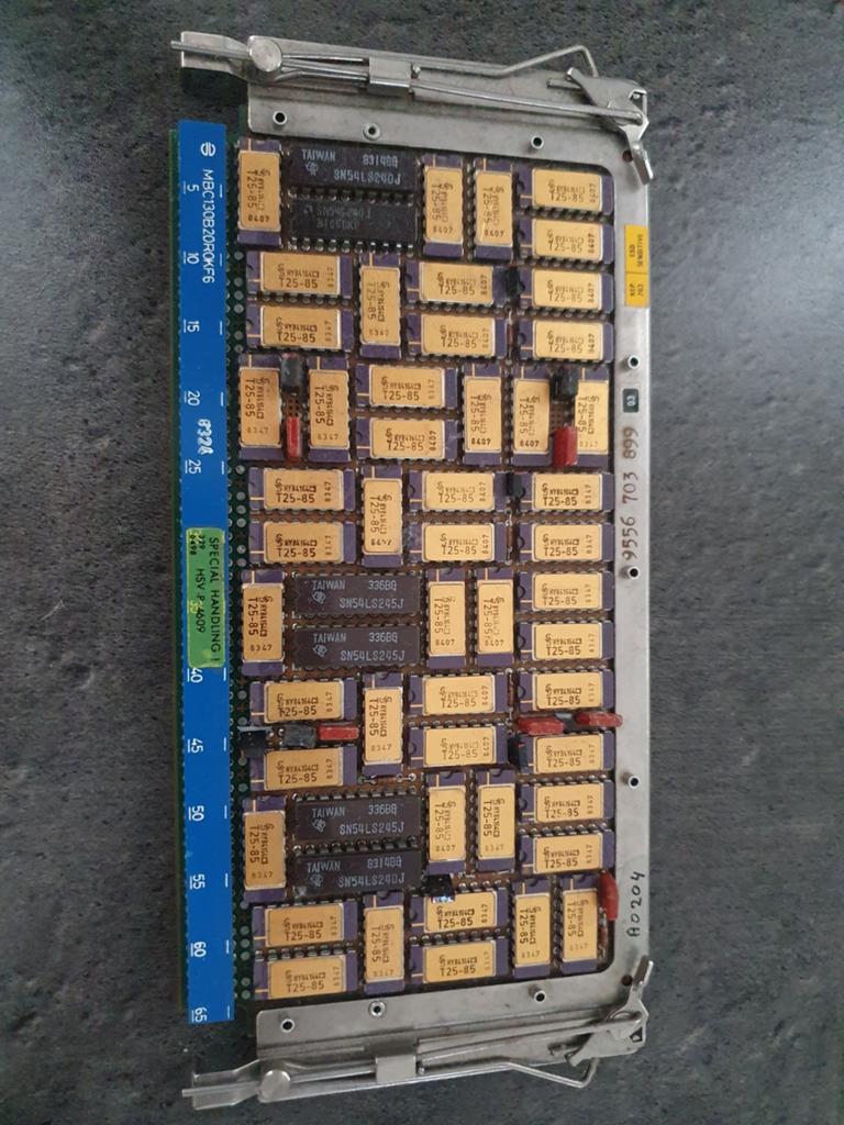 Vintage IBM Geheugenkaart - Zeldzaam Verzamelaarsobject, Computers en Software, Onbekend, Gebruikt, Uitbreidingskaart, Overige soorten