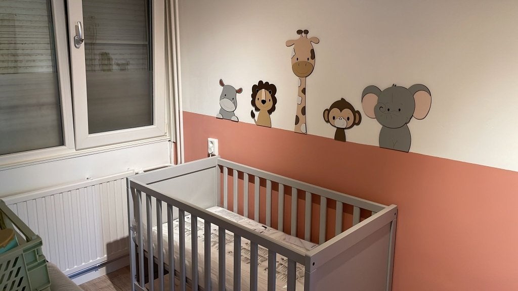 Babybedje IKEA Sundvik – grijs, Ophalen, Zo goed als nieuw, Ledikant