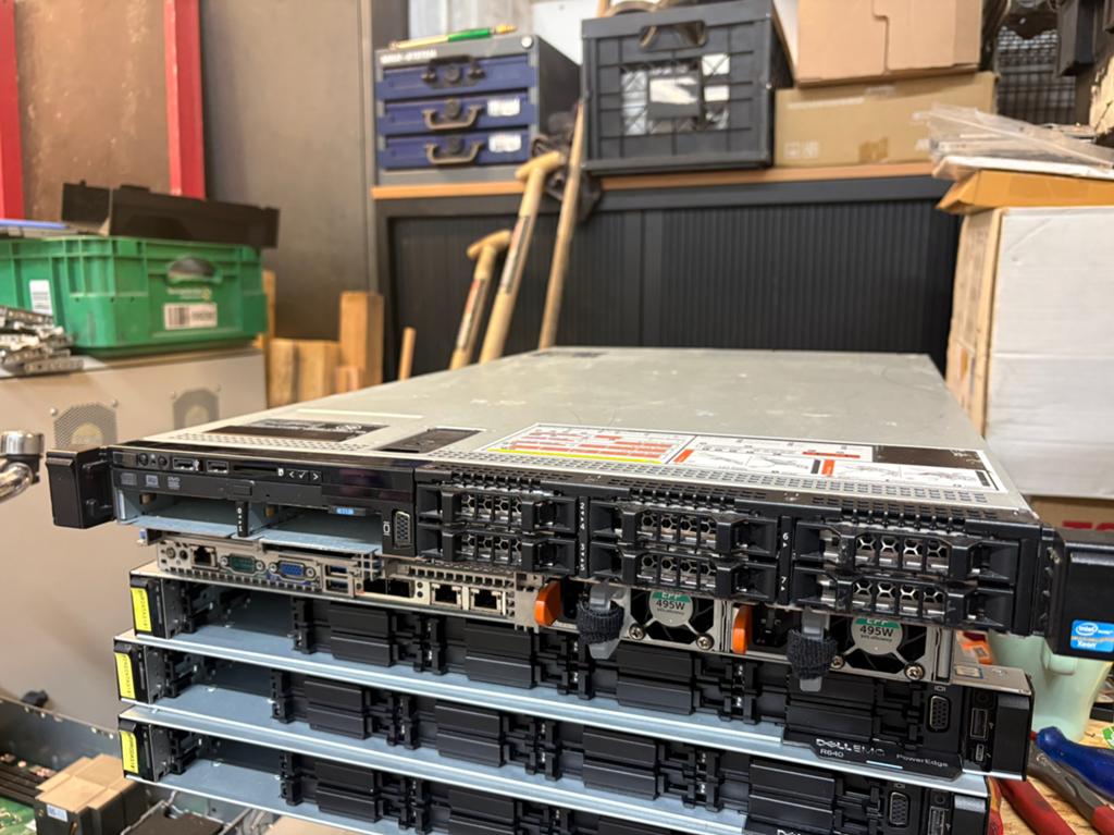 Dell PowerEdge R620 – 2 Xeon E5-2630 v2 – 64GB RAM – H710P, Computers en Software, Servers, Ophalen of Verzenden, Zo goed als nieuw