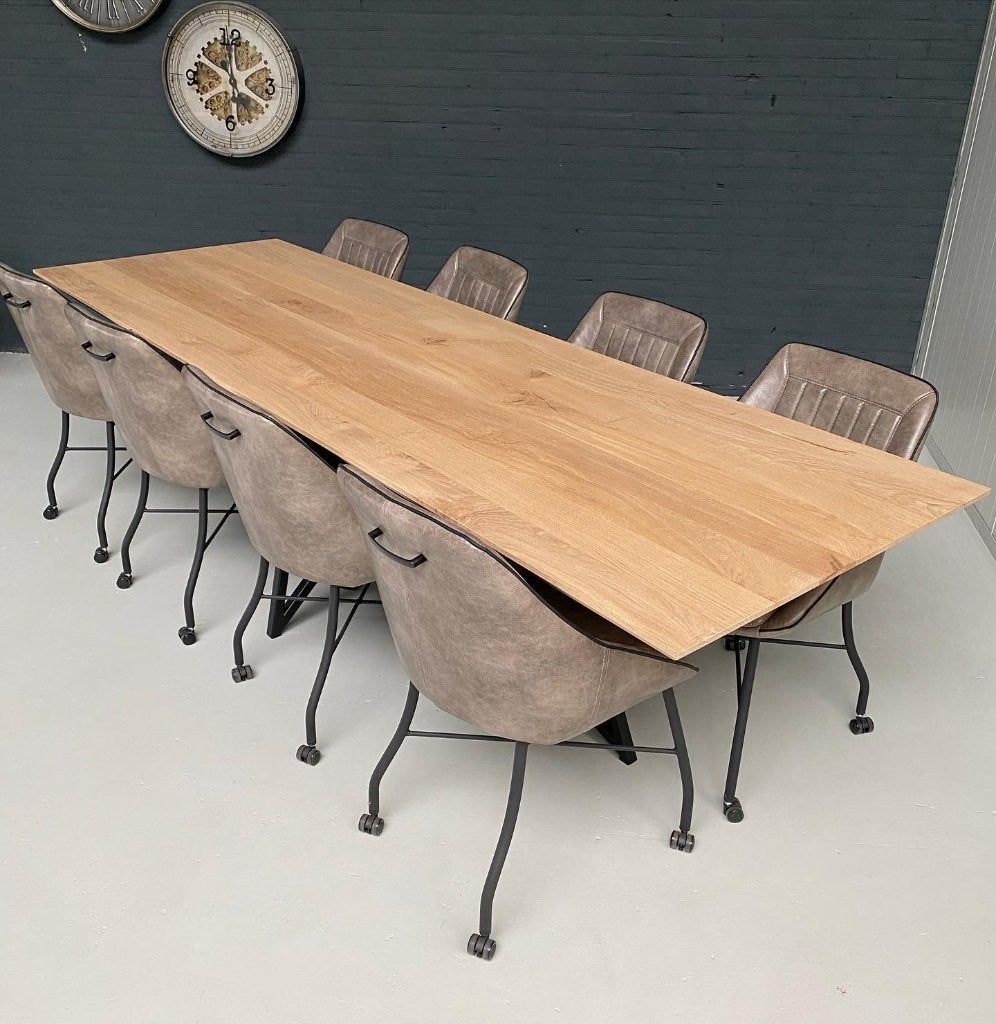Eiken eettafel Op maat | Deens ovaal, Rond & Organisch, Ophalen, Loswal 12, 100 tot 150 cm, Info@oosten-eiken.nl