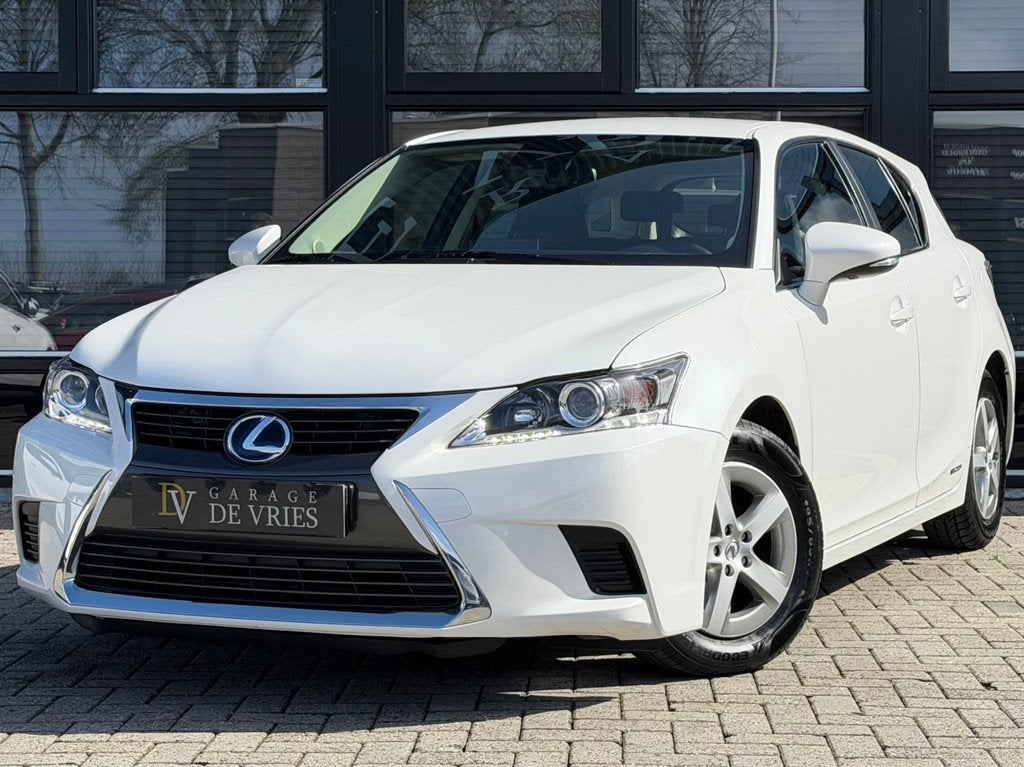 Lexus CT 200h Luxury Line Parelmoerwit Orig NL NAP Garantie, Auto's, Lexus, 136 pk, Gebruikt, Zwart, 4 cilinders