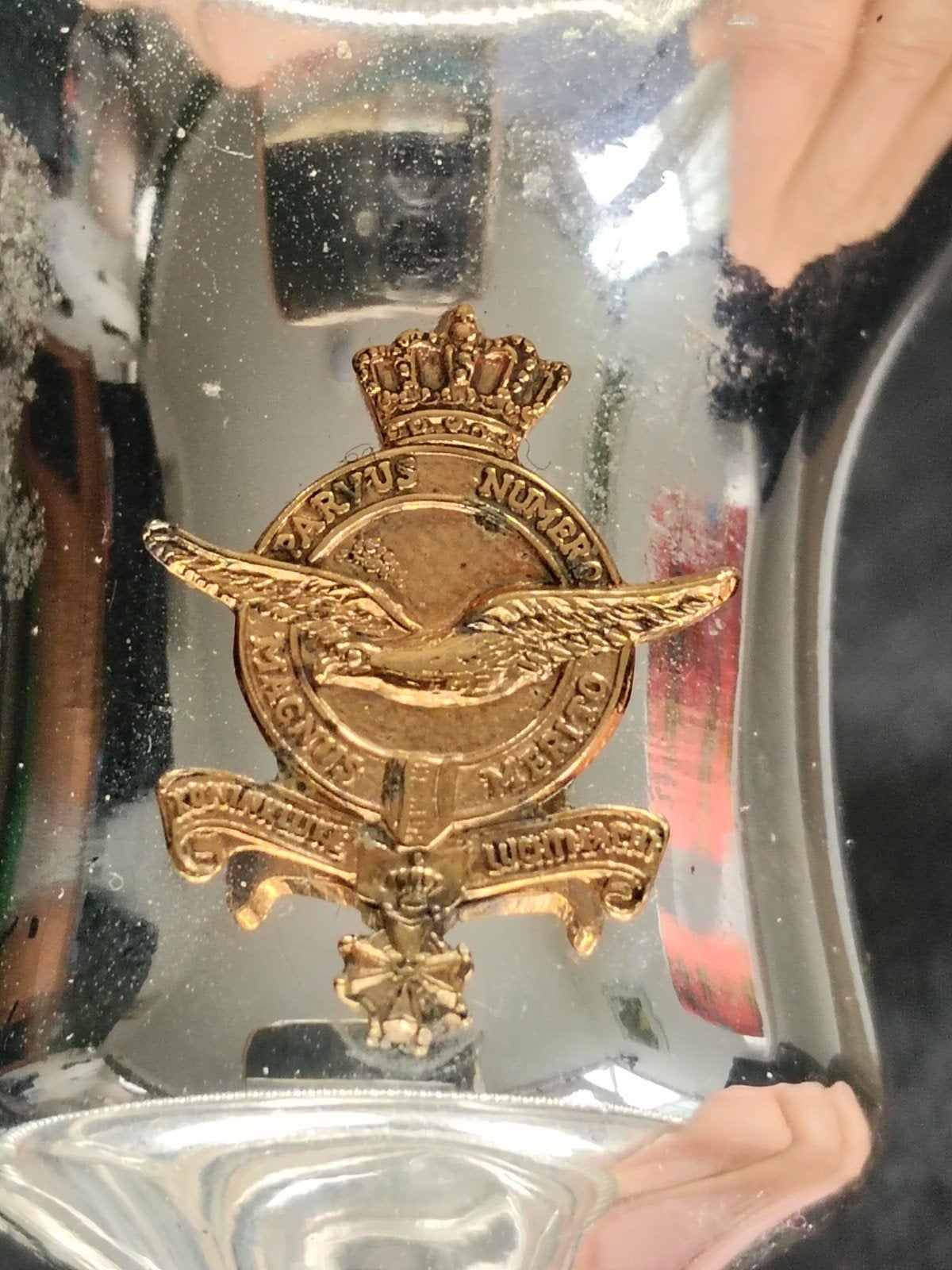 Unieke blaker / kandelaar met embleem Koninklijke Luchtmacht, Antiek en Kunst, Antiek | Kandelaars, Ophalen of Verzenden, Overige materialen