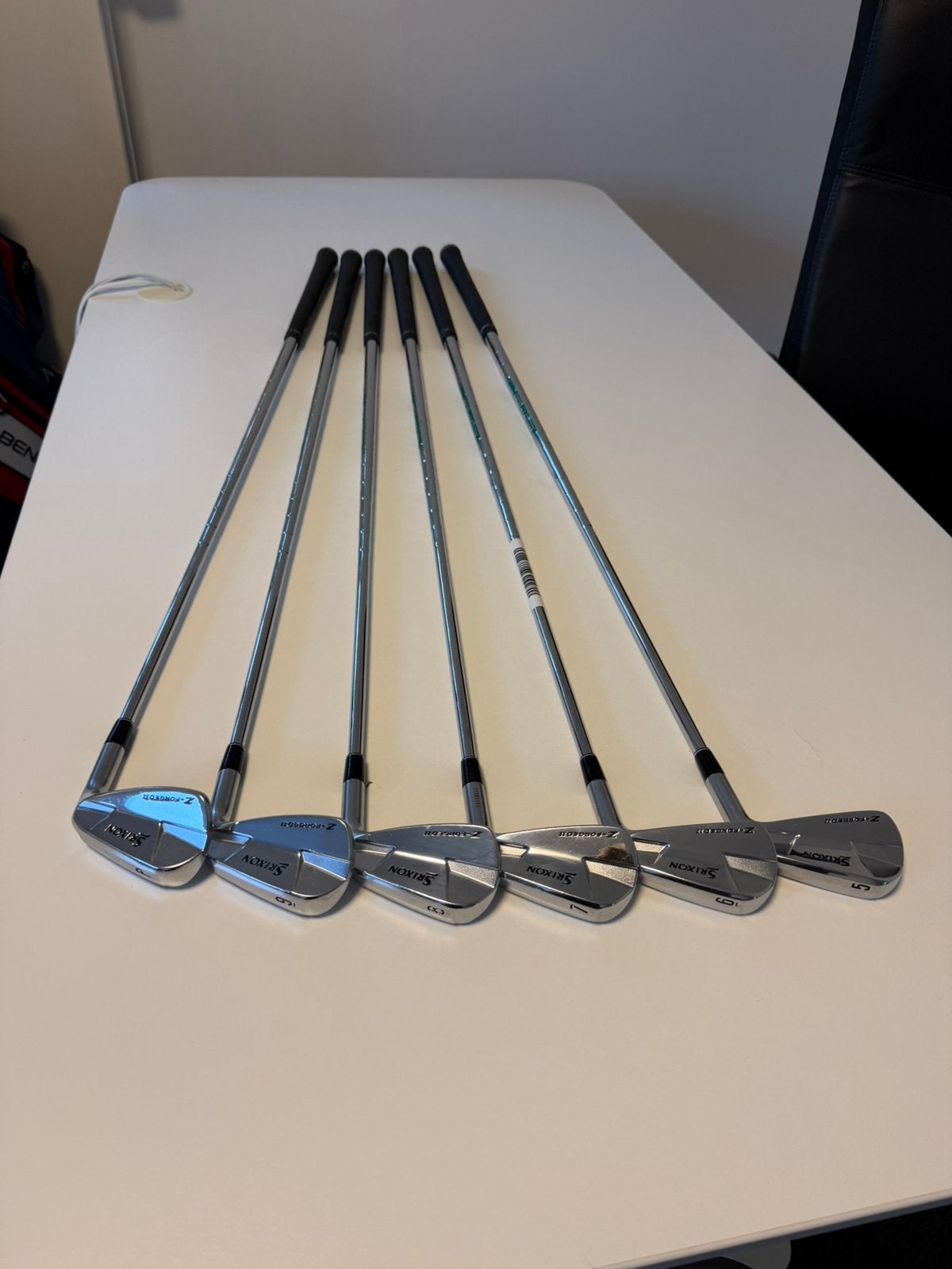 Srixon Forged II ijzerset P-5 - Testen ok! ZGAN - R flex