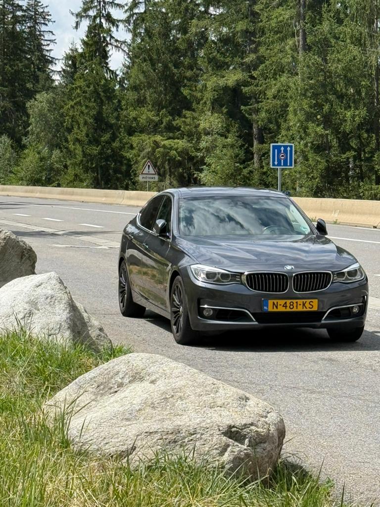 BMW 3-Serie GT 335I Aut8 X-drive 2014 Grijs, Auto's, BMW, 1800 kg, Vierwielaandrijving, 93 €/maand, 6 cilinders