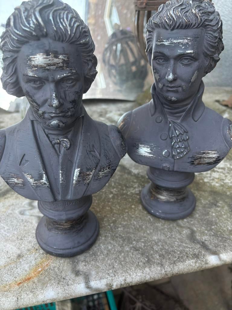 2 beeldjes van componisten - Beethoven en Mozart, Verzamelen, Beelden en Beeldjes, Gebruikt, Mens, Ophalen of Verzenden