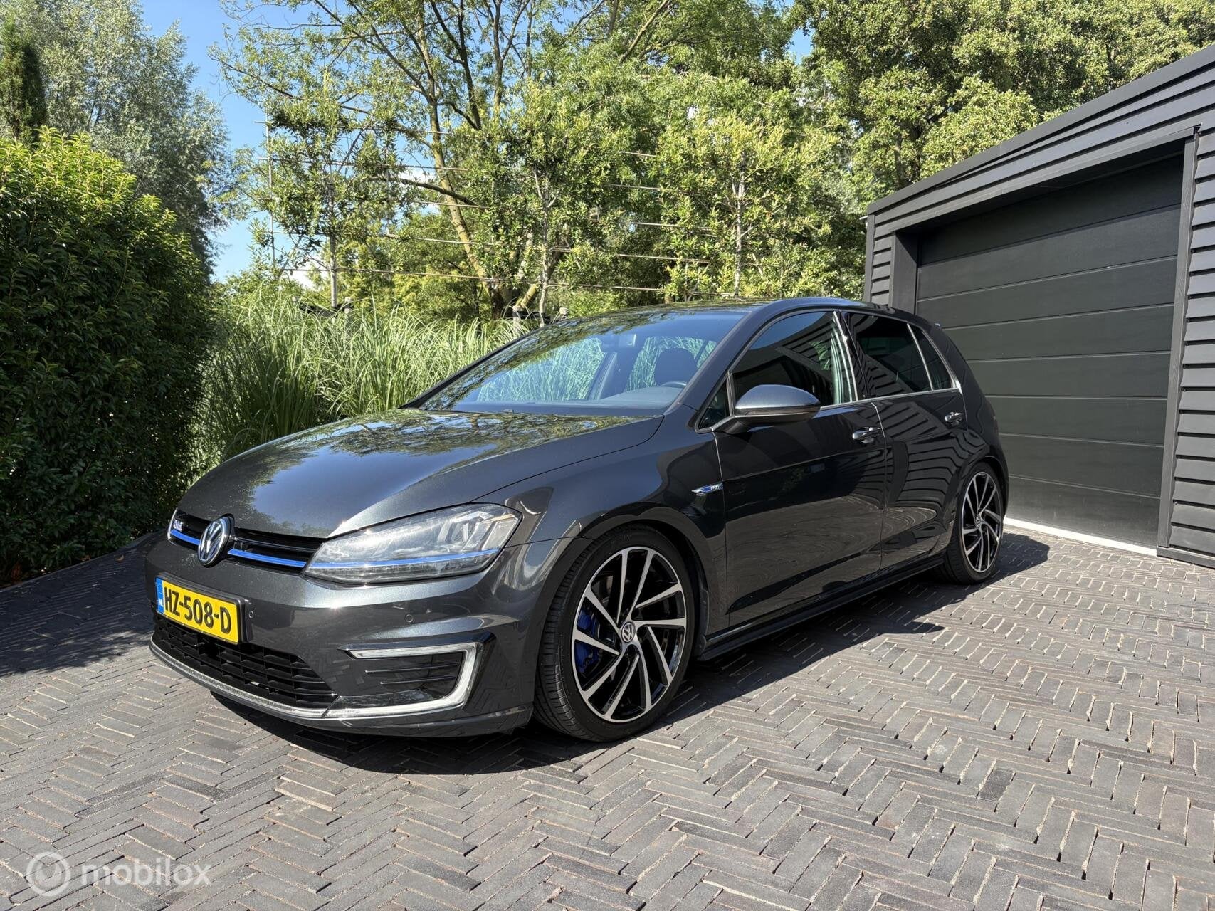 Volkswagen Golf 1.4 TSI GTE|Sport uitlaat|Verlaagd |Carplay|, Gebruikt, Euro 6, 4 cilinders, 1499 kg