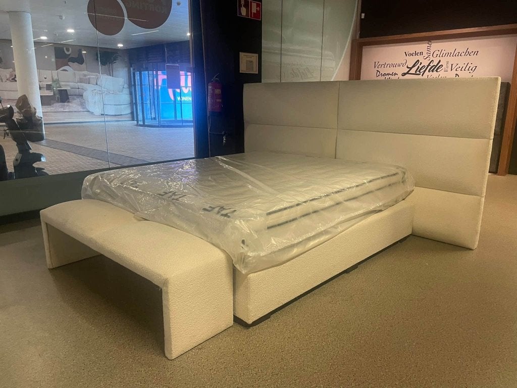 Foto 17 van Boxspring Opberg bed met matras va €595