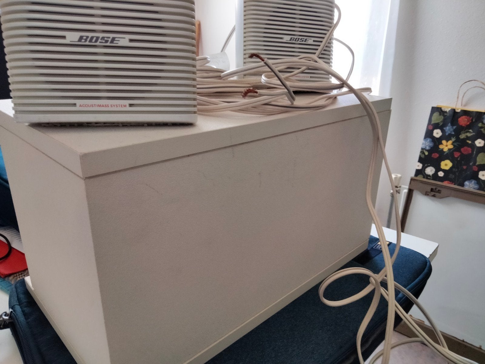 Bose Acoustimass 3 Speaker Systeem - Wit, Audio, Tv en Foto, Luidsprekers, Ophalen, Gebruikt, Inclusief kabels, Speakerset