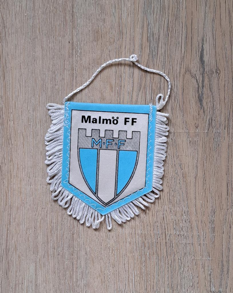 vaantje Malmö FF, Verzamelen, Sportartikelen en Voetbal, Ophalen of Verzenden, Zo goed als nieuw, Buitenlandse clubs, Vaantje of Sjaal