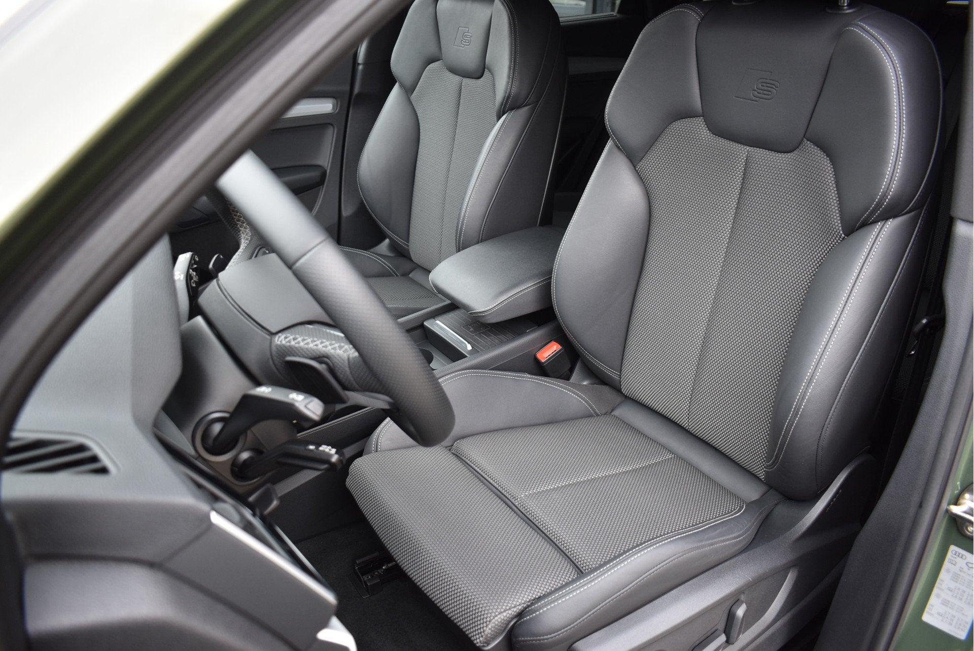 Audi Q5 50 TFSI e S-Line 299 Pk Black Optik Matrix Leder Nav, Auto's, Audi, Automaat, Gebruikt, Euro 6, 4 cilinders