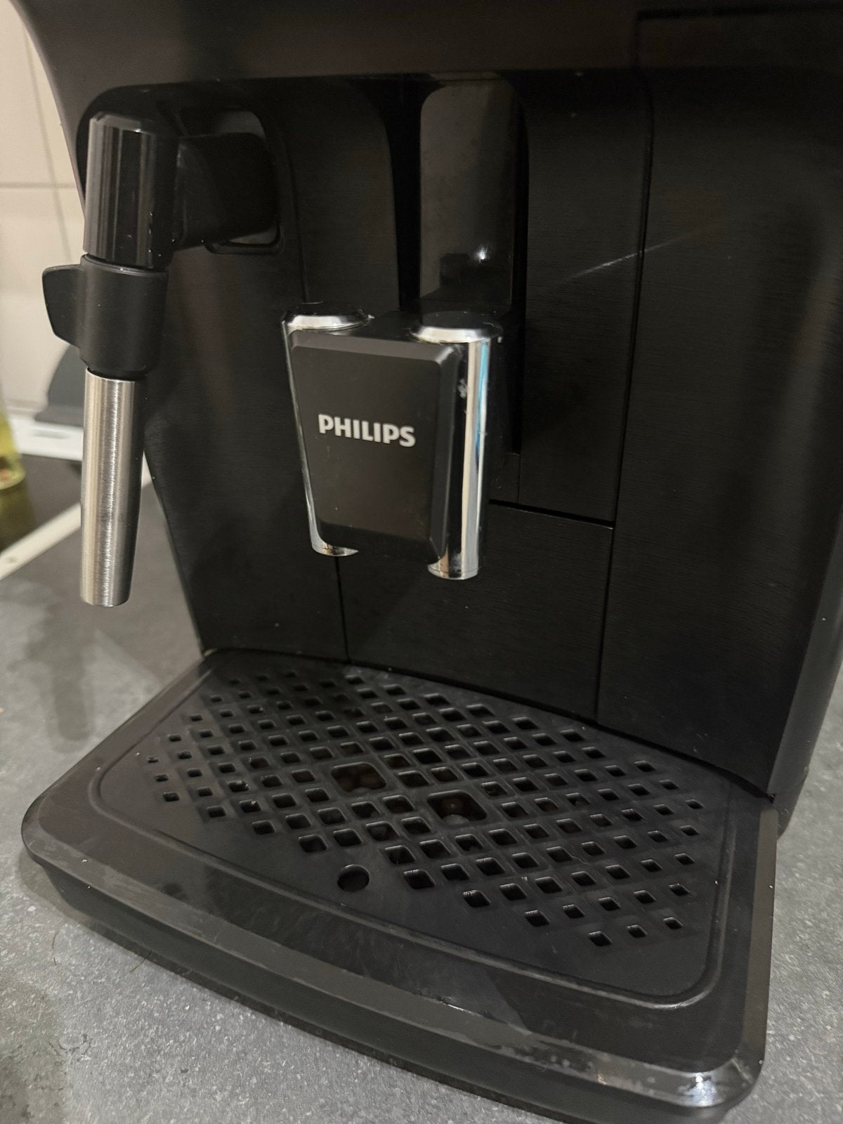 Philips Series 2200 Volautomatische Espressomachine -Zwart, Witgoed en Apparatuur, Koffiezetapparaten, Ophalen, Afneembaar waterreservoir