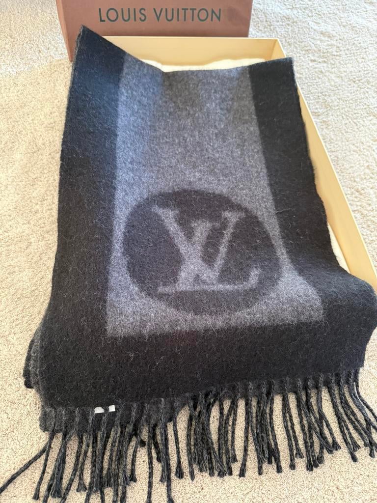 Louis vuitton sjaal, Ophalen of Verzenden, Gebruikt