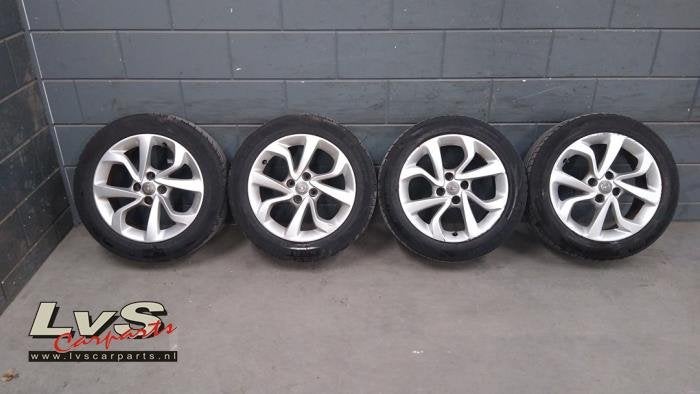 Velgen set + banden van een Opel Corsa, Gebruikt, -, -, Ophalen of Verzenden