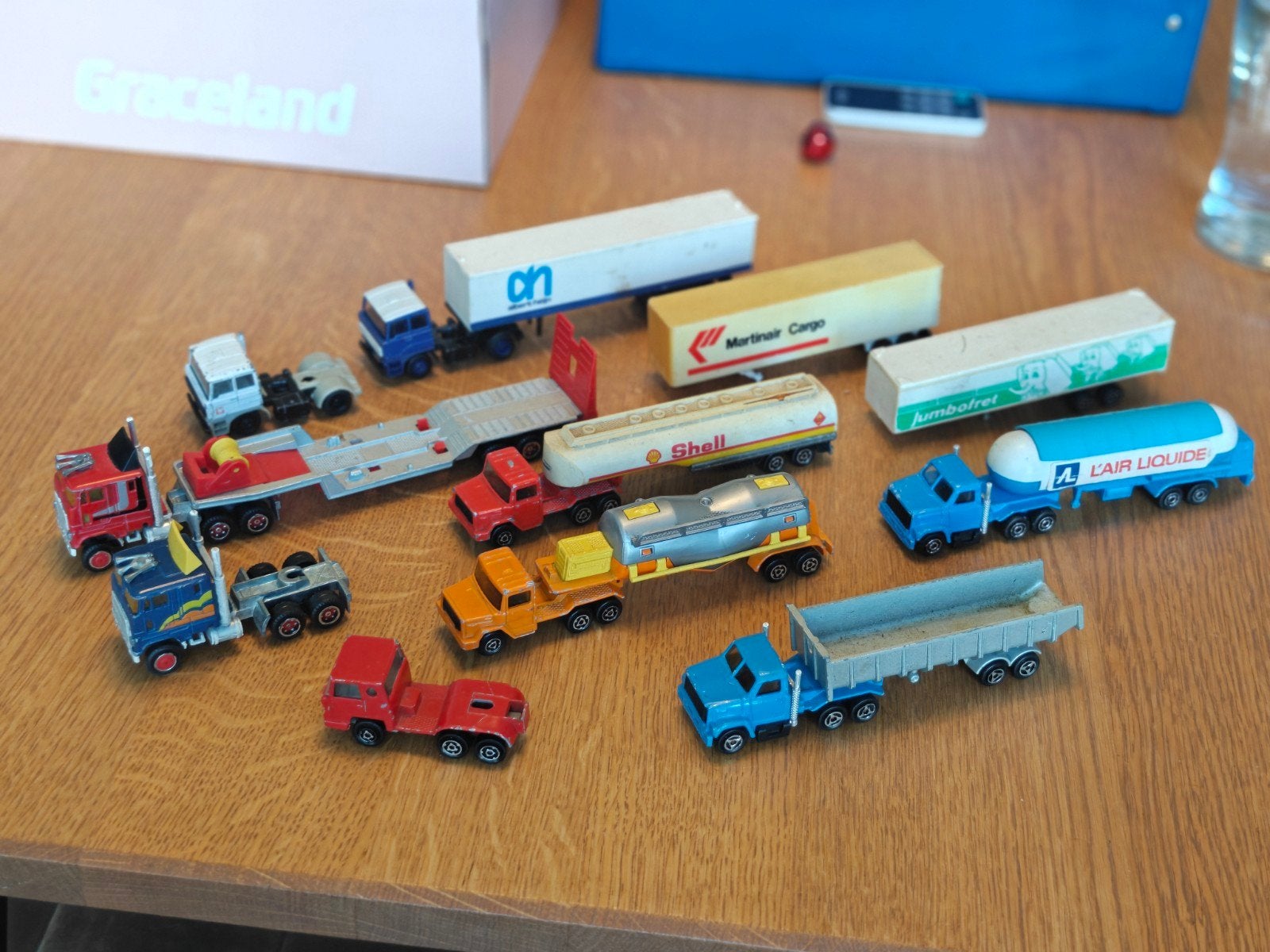 11x Vrachtwagens Majorette Efsi, Hobby en Vrije tijd, Modelauto's | Overige schalen, Ophalen of Verzenden, Bus of Vrachtwagen