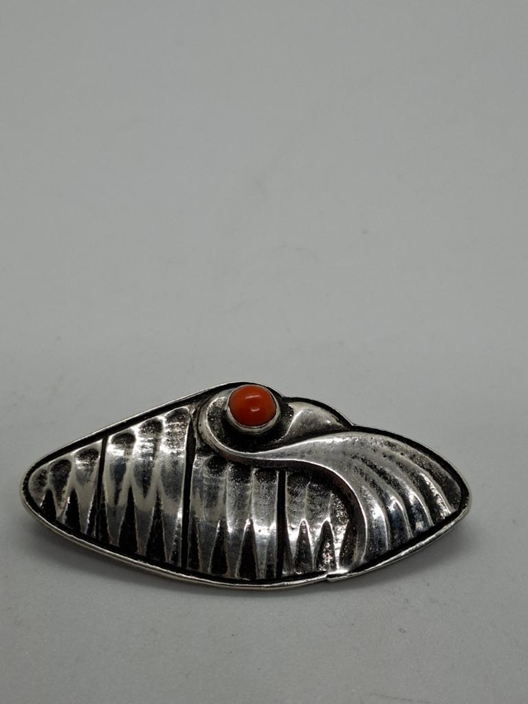 Zilveren Reggers Broche met Bloedkoraal - Topstaat, 4 tot 7 cm, Ophalen of Verzenden, Zo goed als nieuw, Met edelsteen