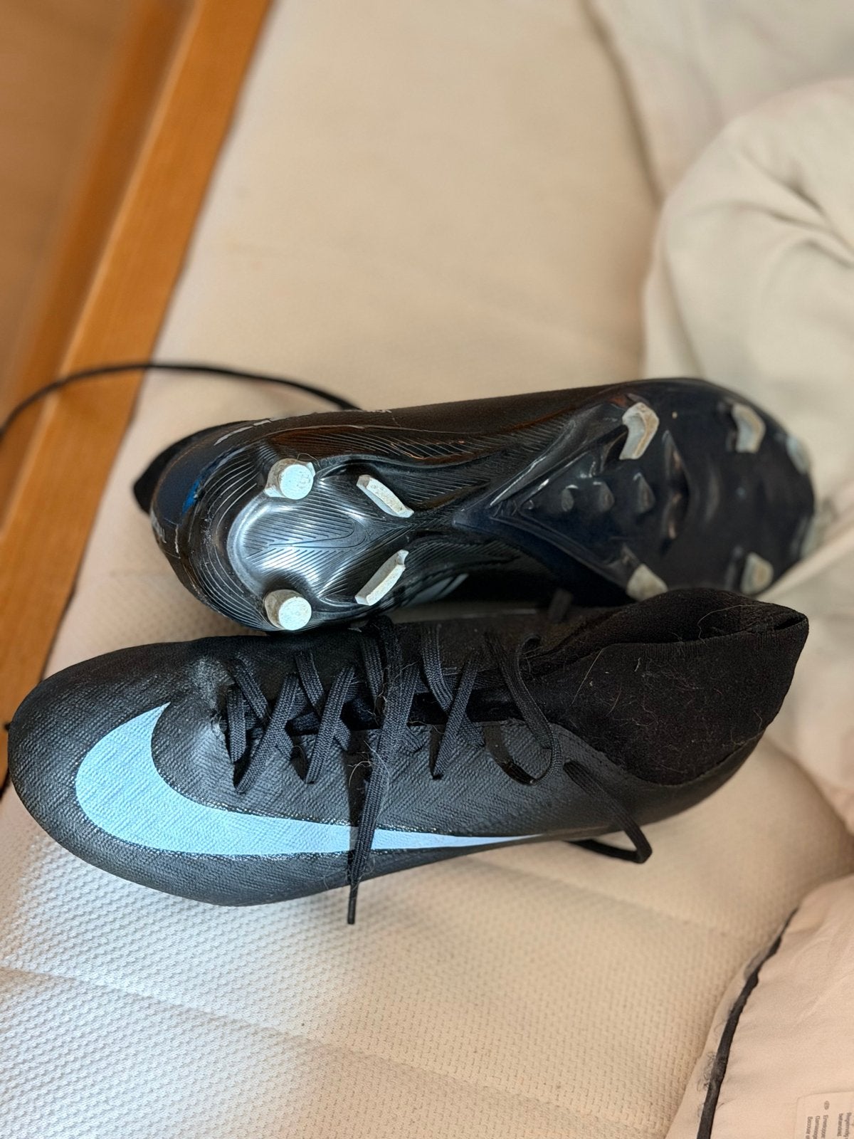 Nike voetbalschoenen maat 39 - Zo goed als nieuw, Sport en Fitness, Voetbal, Ophalen, Zo goed als nieuw, Schoenen