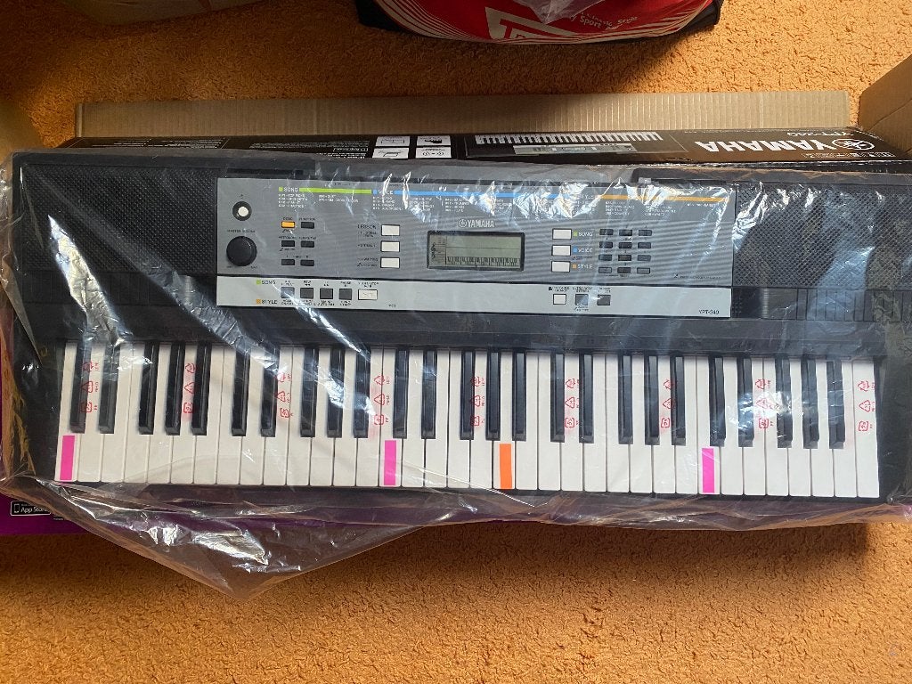 Yamaha YPT-240 keyboard (zonder standaard), Muziek en Instrumenten, Keyboards, Ophalen, Zo goed als nieuw, 61 toetsen, Yamaha