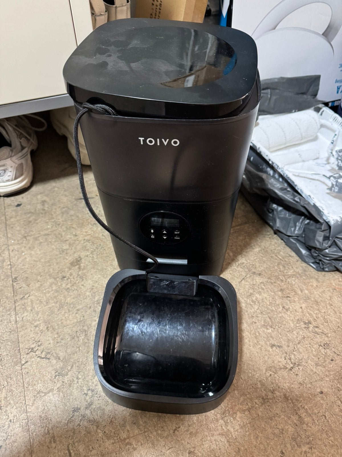 Automatische Voerbak / Voerautomaat Kat of Hond, Ophalen, Zo goed als nieuw