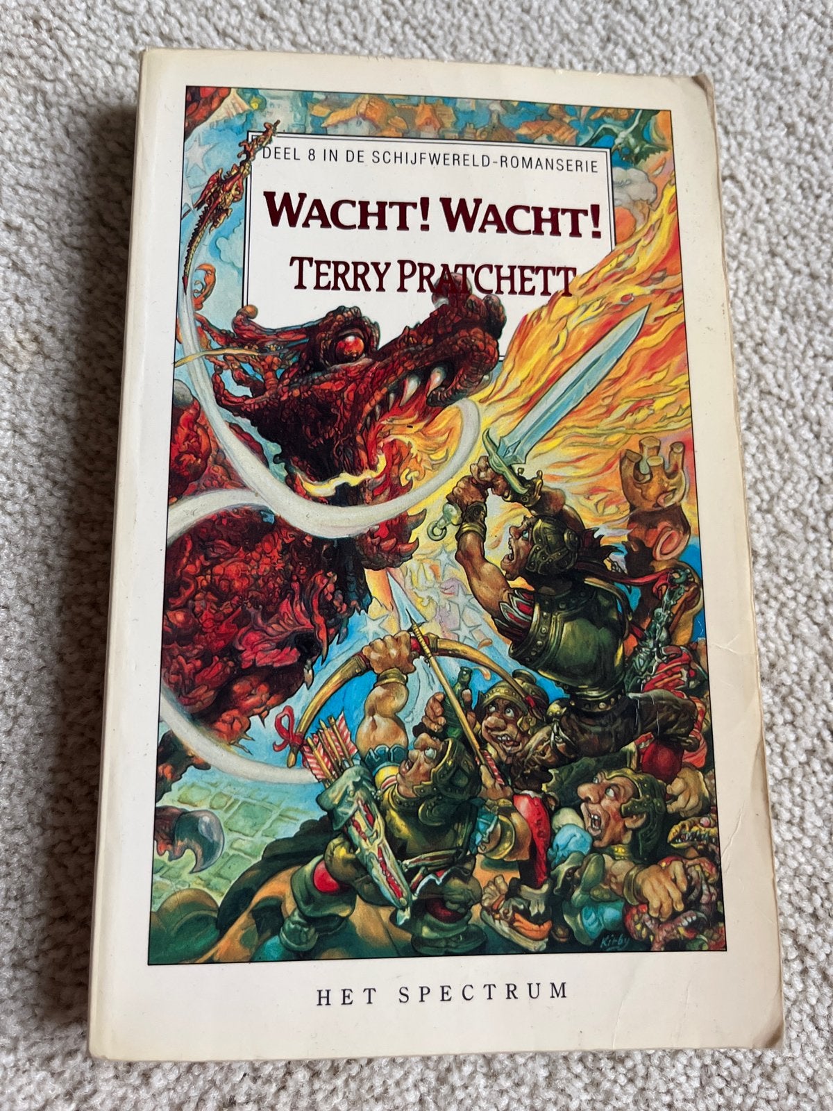 Wacht! Wacht! - Terry Pratchett (Schijfwereld deel 8), Boeken, Ophalen of Verzenden, Gelezen
