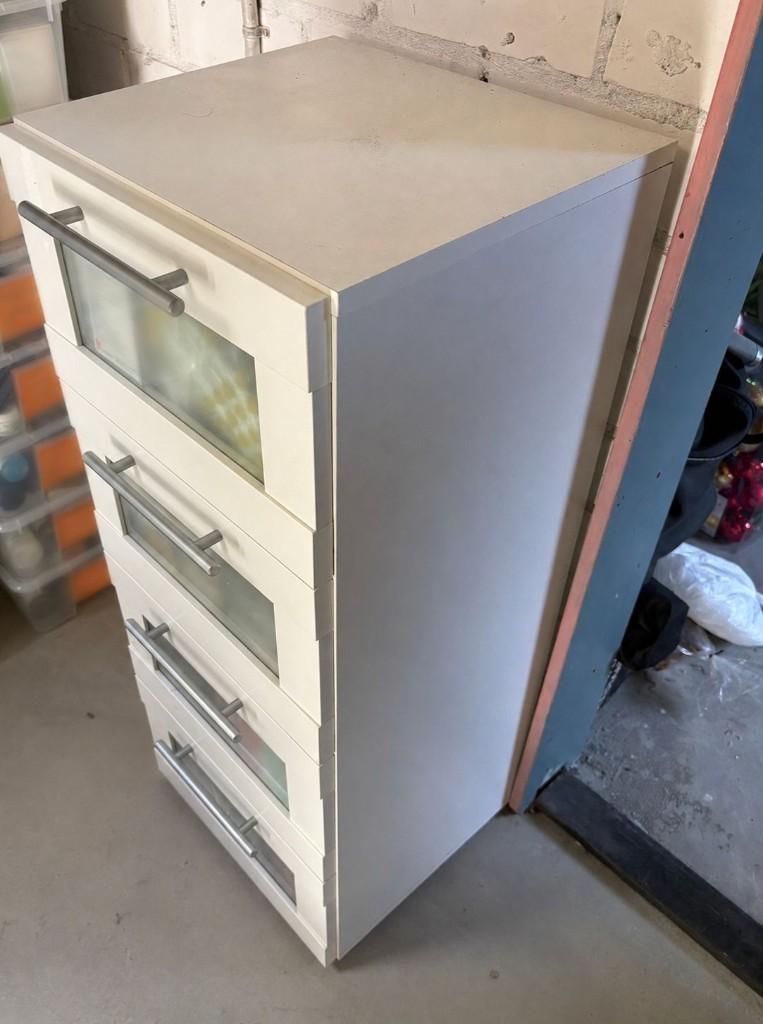 Wit kastje met lades, Huis en Inrichting, Kasten | Ladekasten, Ophalen, Minder dan 50 cm, Gebruikt, 3 of 4 laden