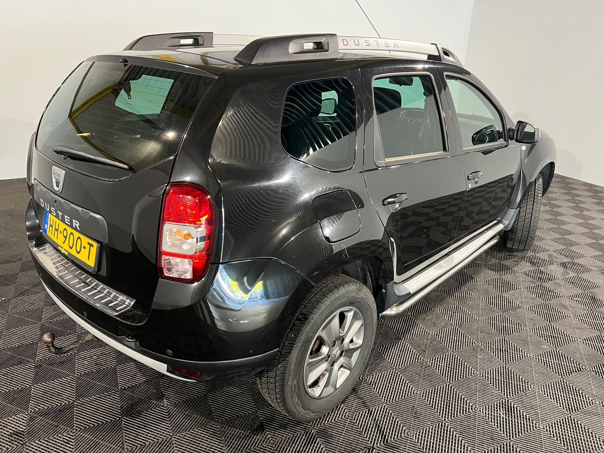 Dacia Duster 1.2 TCe 4x2 10th Anniversary, Auto's, Voorwielaandrijving, Euro 5, Gebruikt, Duster