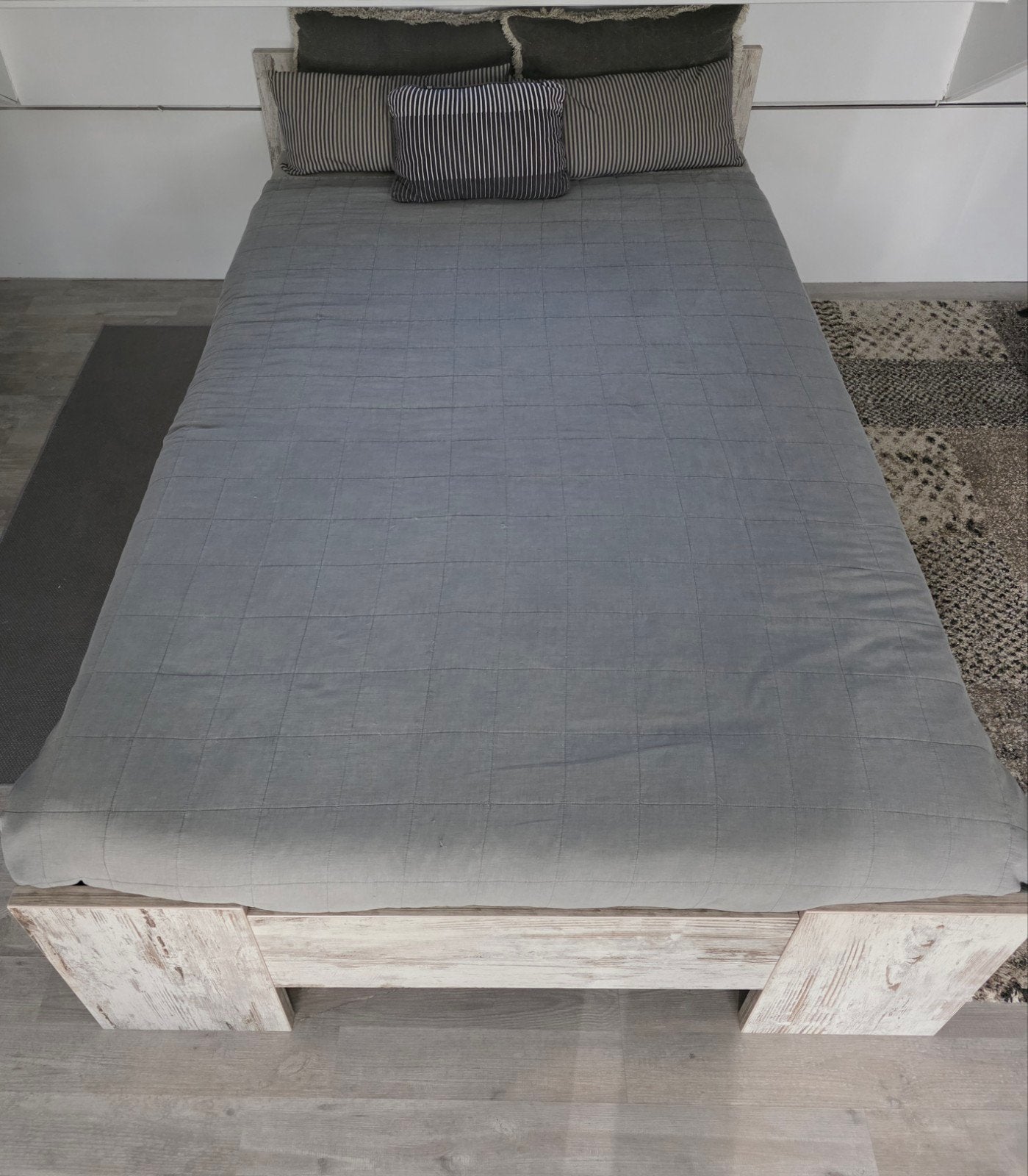 Trendy Trendhopper bed 120 x 200 incl matras en lattenbodem, Ophalen, Verstelbaar, Zo goed als nieuw, Twijfelaar