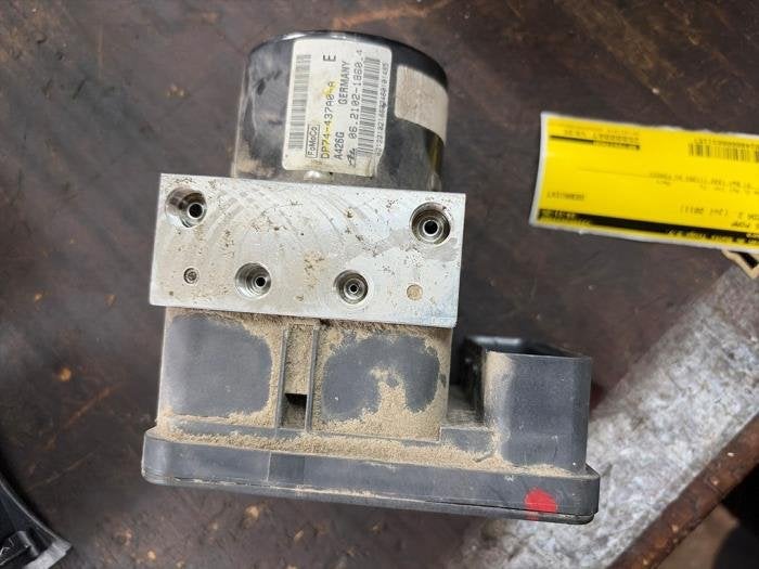 ABS Pomp van een Mazda 2, Gebruikt, -, -, Mazda