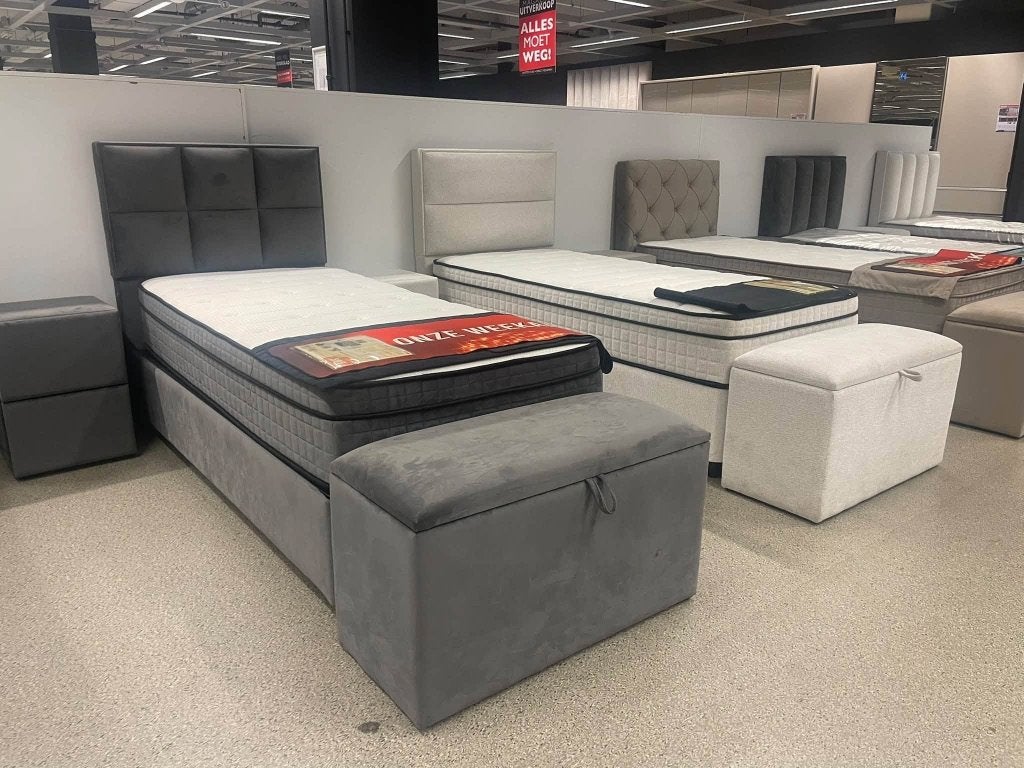 Foto 15 van Boxspring Opberg bed met matras va €595